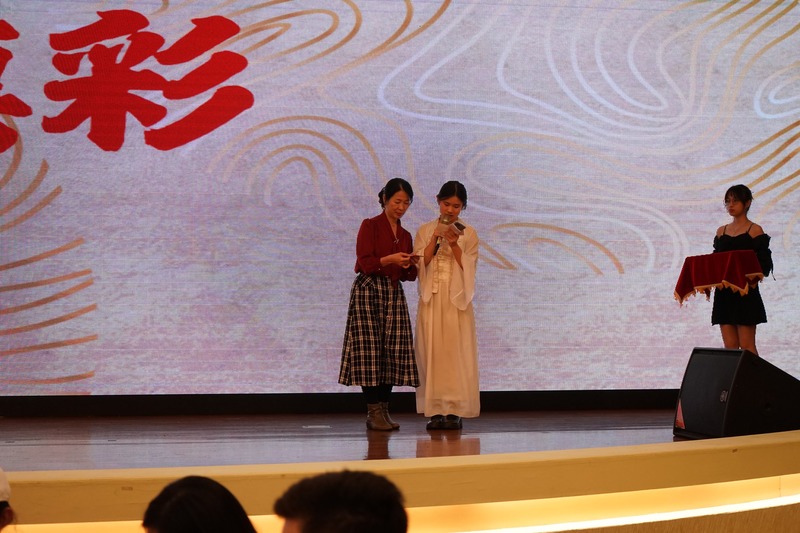 葉慧清學姐將為大家現場抽出幸運得主🎟️，帶來緊張又刺激的時刻，讓活動氣氛更加熱烈歡樂🎉！