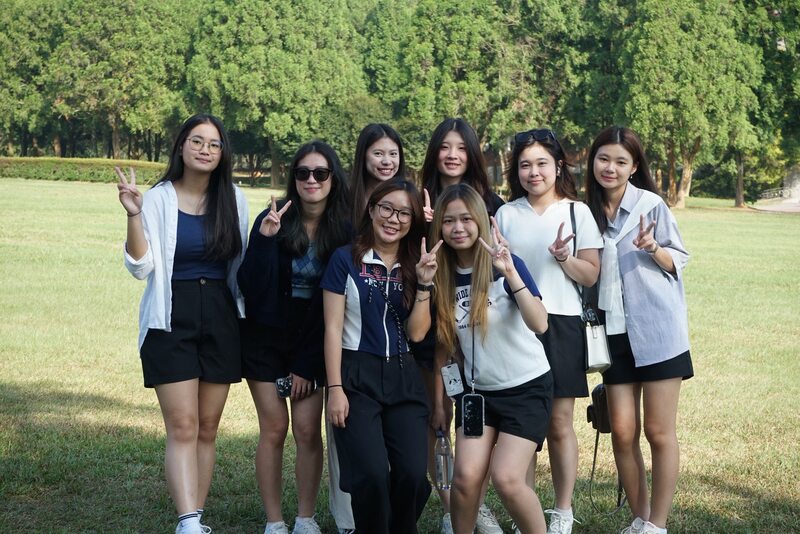 一同參訪國立暨南國際大學，感受不同校園風貌與學習氛圍。🏫✨圖片