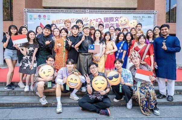 【活動回顧】111學年度 國際嘉年華圖片
