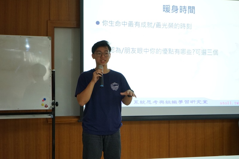 幹部們積極參與講座,踴躍發表自己的想法與見解,現場交流熱烈,展現出高度的學習熱忱與團隊合作精神。💬🙋♂️🙋♀️✨圖片