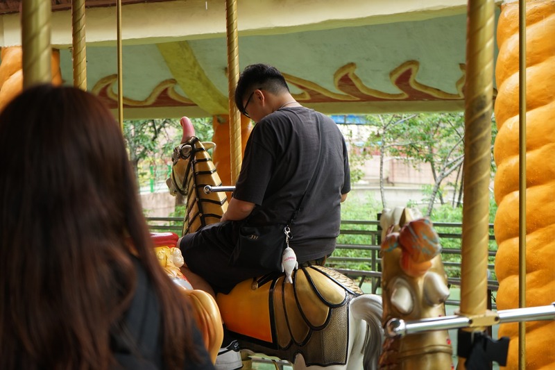 大家一同前往麗寶樂園盡情玩耍,享受歡樂時光,在各項遊樂設施中釋放壓力、增進彼此情誼,為活動留下難忘的回憶。🎢🎠🎉😄圖片